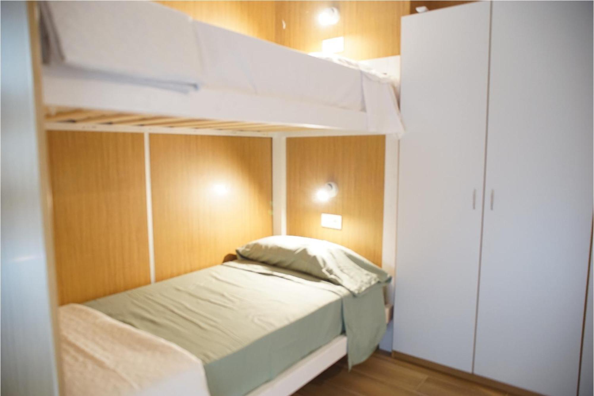Bed in 4-Bed Mixed Dormitory Room,1654864090:JPEG